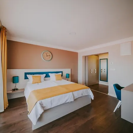 Nadia 4* Stara Baška