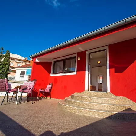 Nadia Pensionat Stara Baška